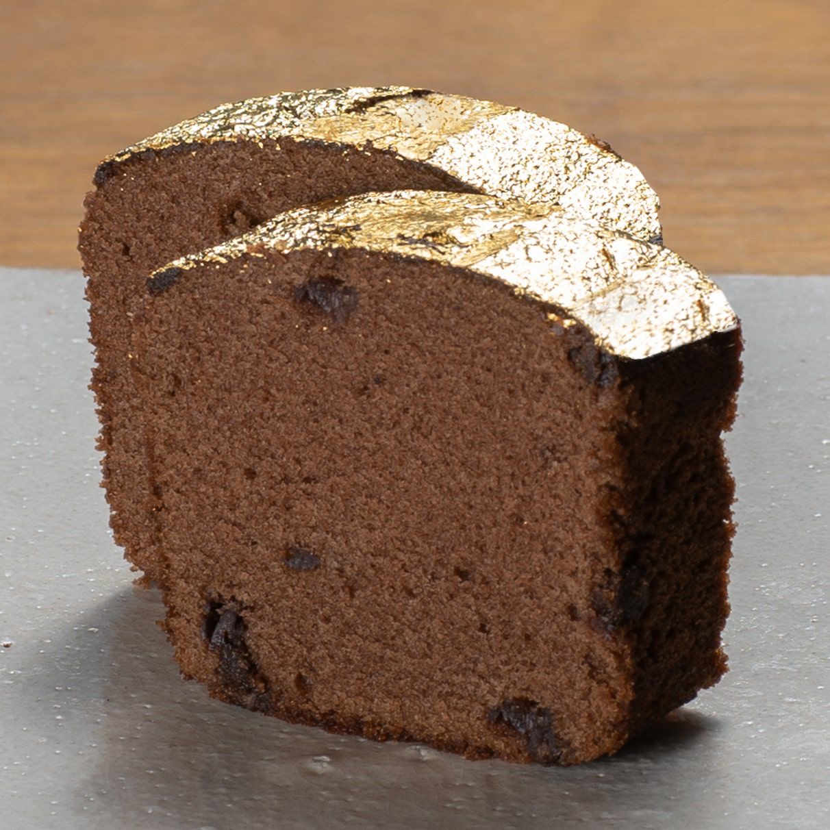 黄金の焼菓子セット（チョコレートケーキ＆大納言入り抹茶ケーキ