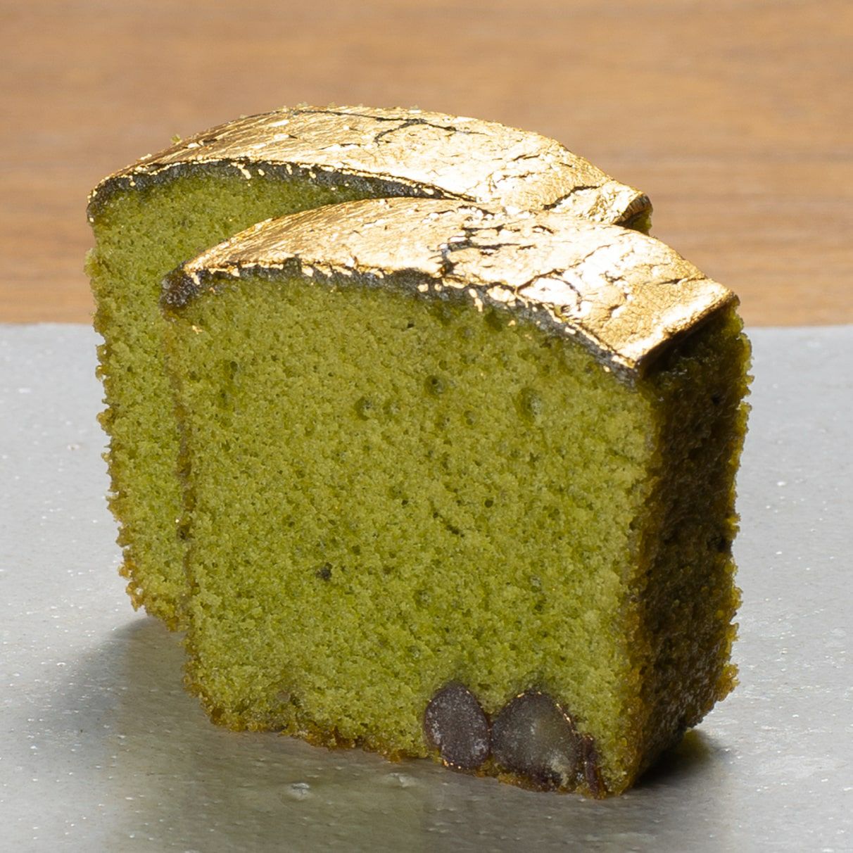 黄金の焼菓子セット（チョコレートケーキ＆大納言入り抹茶ケーキ