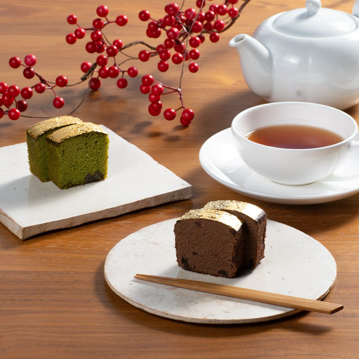 黄金の焼菓子セット（チョコレートケーキ＆大納言入り抹茶ケーキ